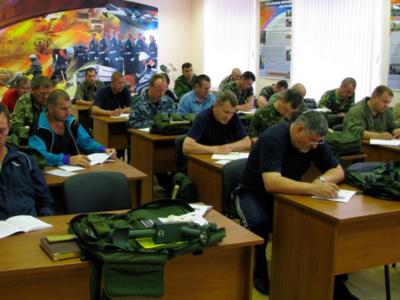 Подготовка и переподготовка специалистов разминирования